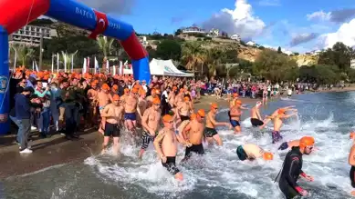 19. Datça Açık Kış Yüzme Maratonu'nda Rekor Katılım!