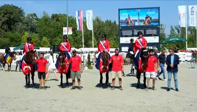 Türk Biniciler Balkan Şampiyonasında Zirvede!