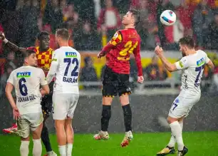 Göztepe, Kasımpaşa'yı Ezer Geçti: 5-0
