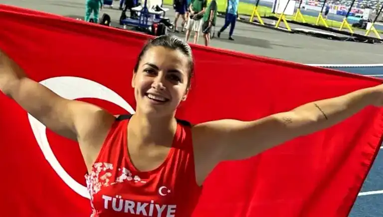 Esra Türkmen Ciritte Altın Madalya Kazandı!