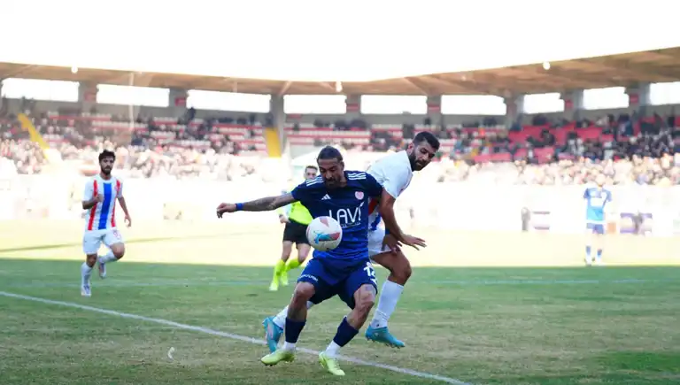 Yerel Takım Rakibini 4-0'la Ezdi!
